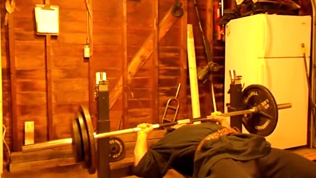 NEAR DEATH IN THE GYM | WORKOUT FAILS