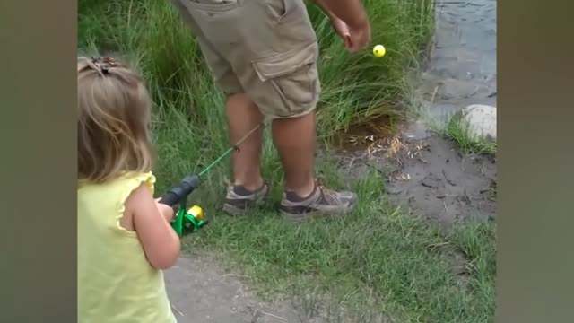 BABIES MEET FISH FOR THE FIRST TIME | Animals And Funny Babies Videos.