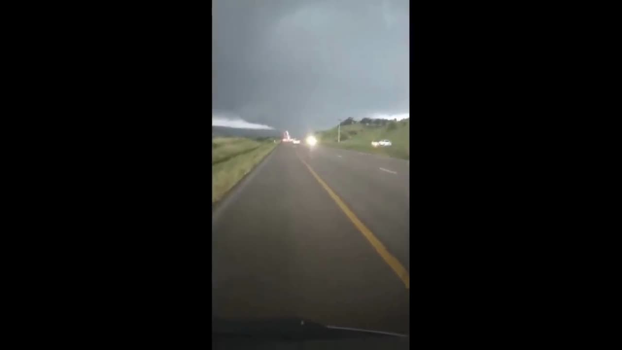 HUGE TORNADO HIT SOUTH AFRICA