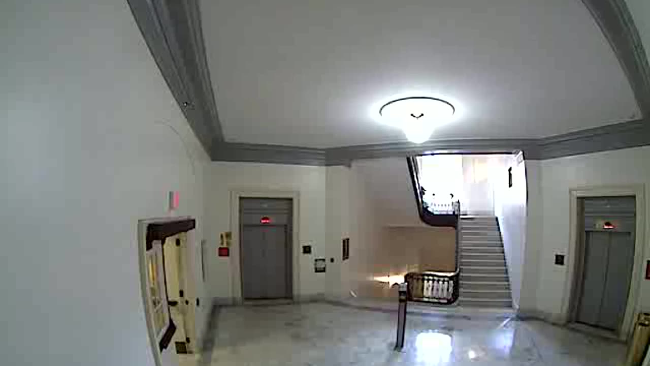 3485CHOB01Stair6_2021-01-06_12h40min04s897ms.mp4