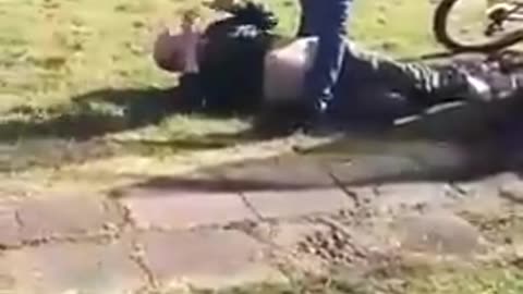 Father Slaps the Sh*t out of a Registered Sex Offender regarding his 6 Yr Old Daughter