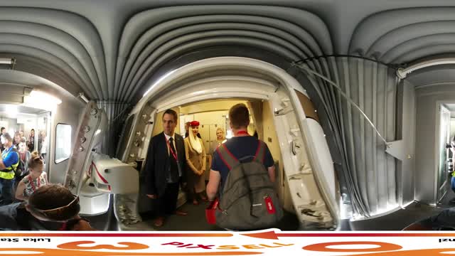 360 VIDEO- Inside the Emirates Boeing 777-300 Amazing Luxury Jet Airliner