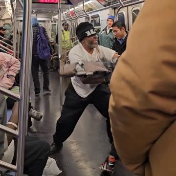 Crack heads fight on train MTA raises fair