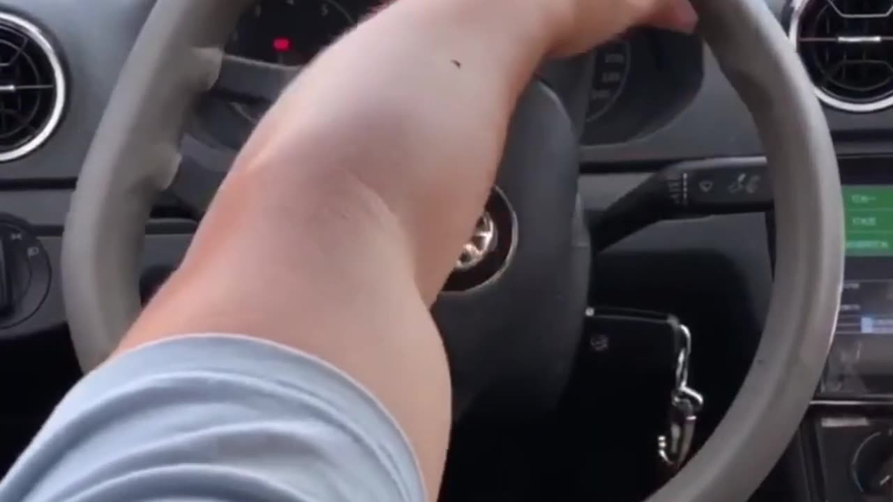 90% of People Will Not Use The Steering Wheel Correctly! ~(Dongcheshijie)