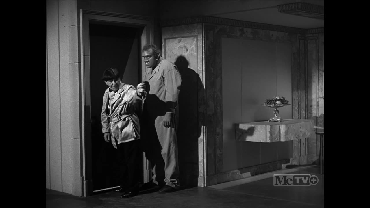 The Three Stooges - Outer Space Jitters