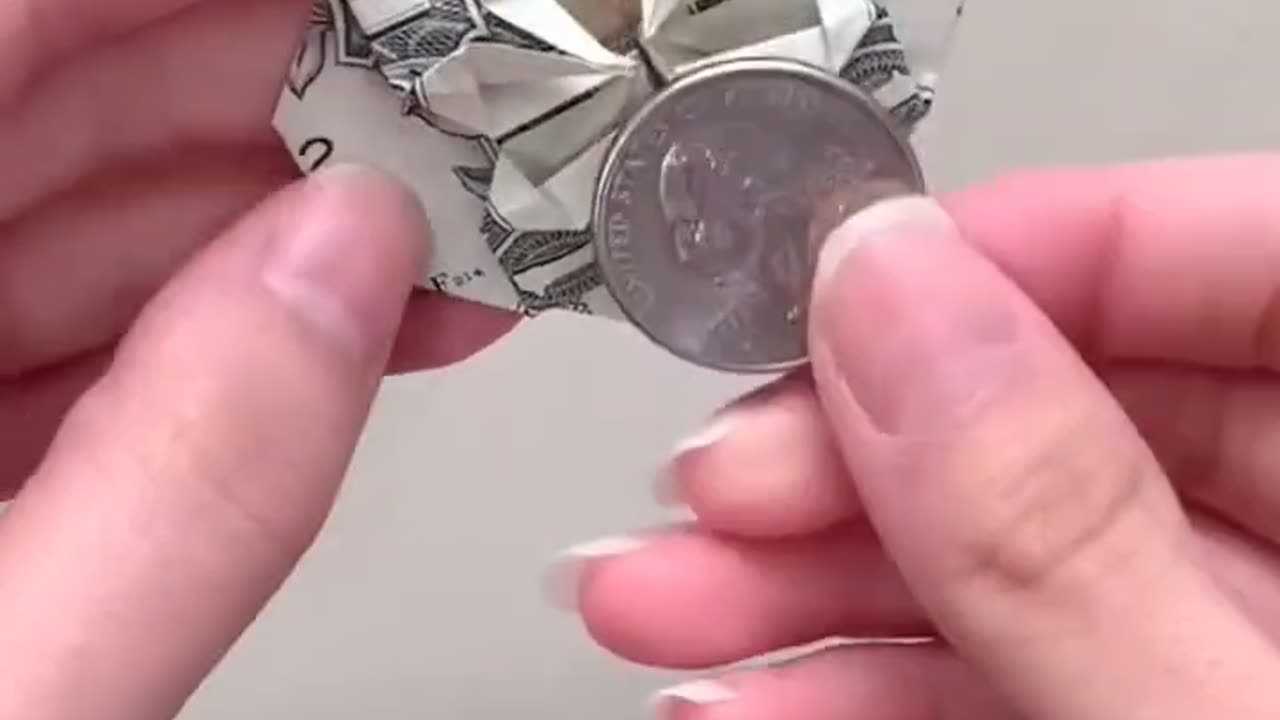 Making a coin frame with dollar bills