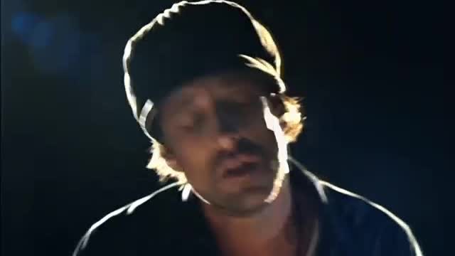 The handsome man's voice is also very good