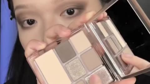 Beautiful Makeup from Brunette to Blond #short