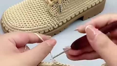 Shoe-knitting looks SO FUN