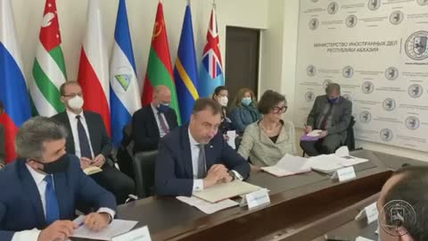 Ираклий Тужба провел встречу с сопредседателями Женевских дискуссий