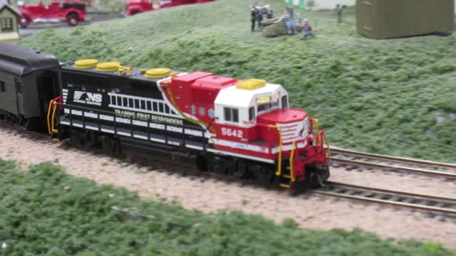 Model Trains Running At The Little Choo Choo Store 7-17-21