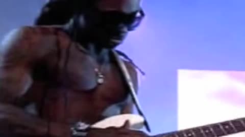 Lil Wayne Shreds On Guitar