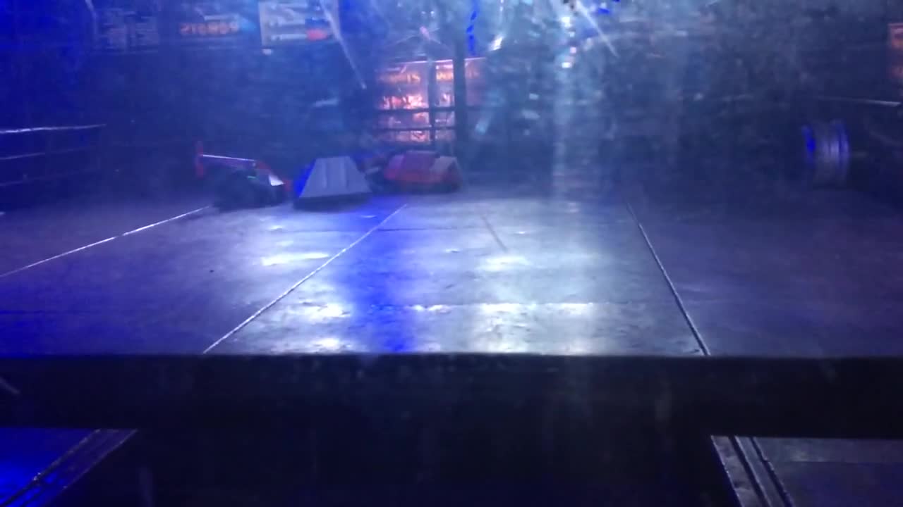 Extreme Robots Bolton 2019: Thor Vs Flippin Troublemaker Vs Manta Vs Tango Vs Real Steel