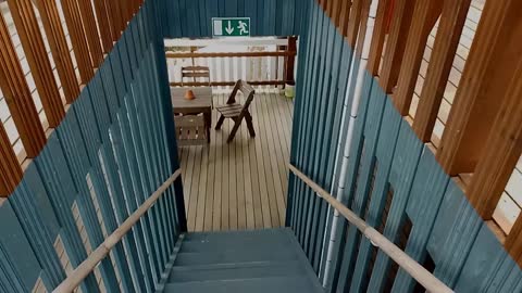 Kuka sivusi kääntää - Indy Angel