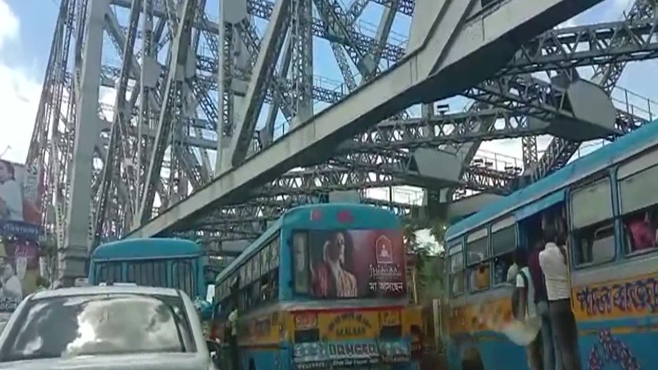 HOWRAH BRIDGE INDIA