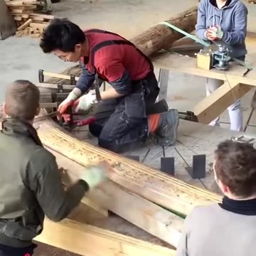 Bending of large log of wood