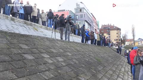 Osijek: Tuljan nije skočio u Dravu 33. put, zamijenili ga mlađi