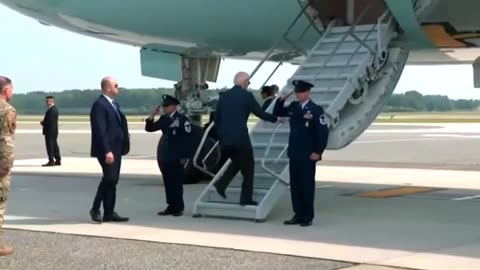 Biden Takes No Questions As He Boards Plane For California Fundraising Trip w/ Liberal Billionaires