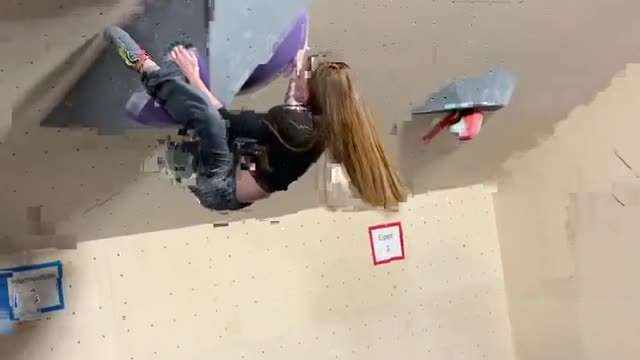 This beauty is so powerful, this arm strength is amazing