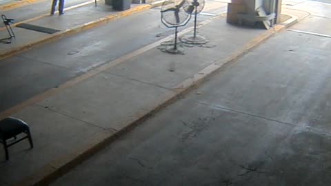 3138RHOBG3CStGarageLeftDoor_2021-01-06_11h42min40s073ms.mp4