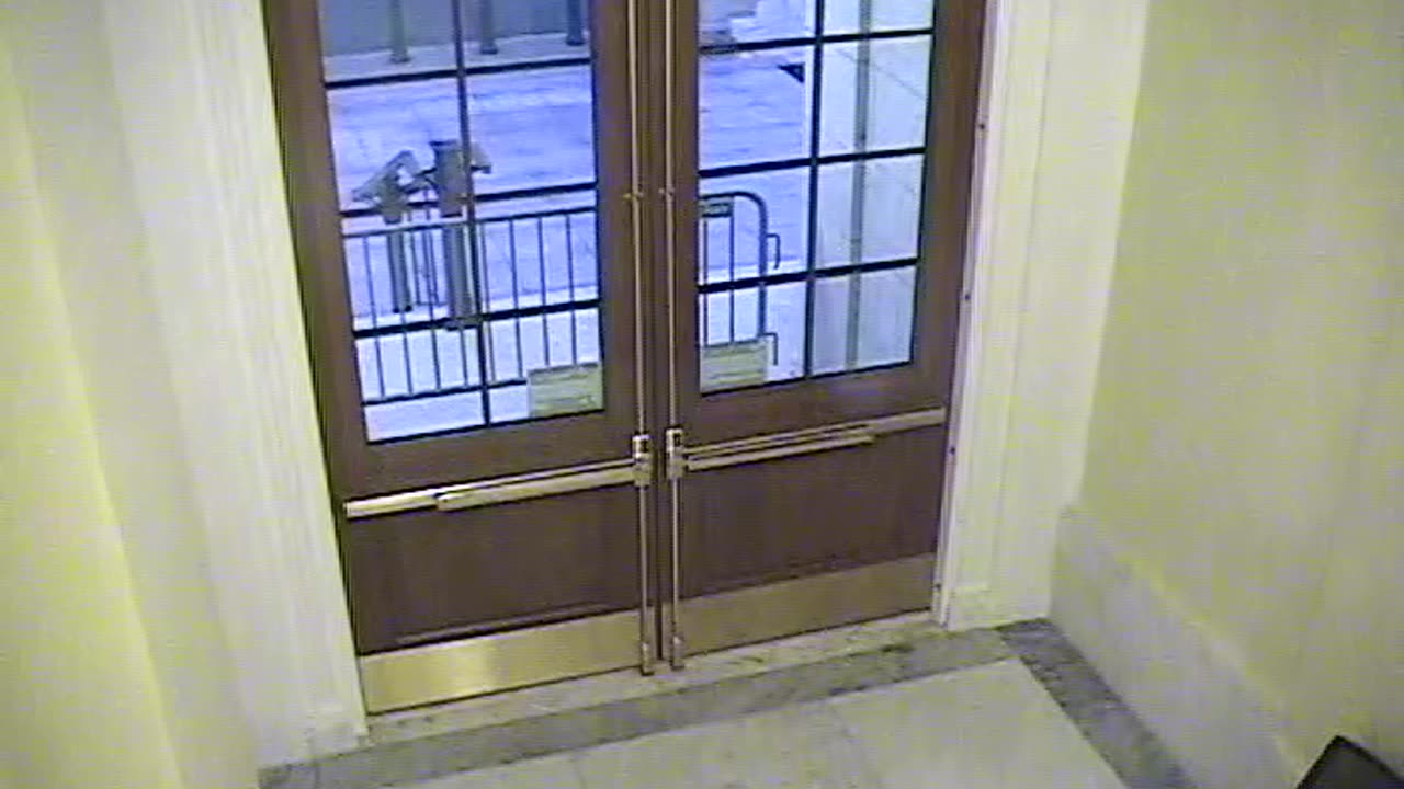 3443CHOB02CH12NRotundaExit_2021-01-06_07h00min00s910ms.mp4