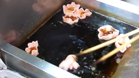 Japanese Street Food - $600 GIANT RAINBOW LOBSTER Sashimi Japan Seafood