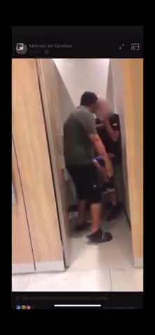 TYRKISK DOMINANSKULTUR: DANSK DRENG TVUNGET TIL AT KYSSE VOLDSMANDS FØDDER