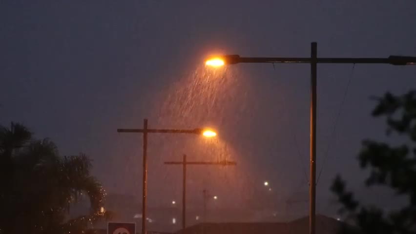 🌃⛆ Set back and Enjoy the Sounds of this Nice Rainfall ⛆🌃