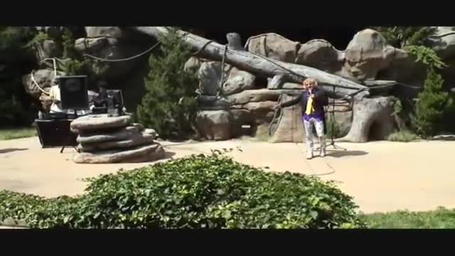 Rod Stewart Impersonator - Steve Crews as (nearly) ROD - You're In My Heart - 21 JUL 2009