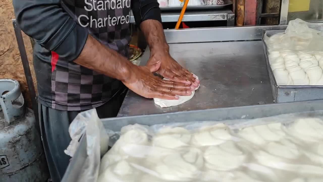 Best omelette Paratha & tea at Peshawar.. Pakistan