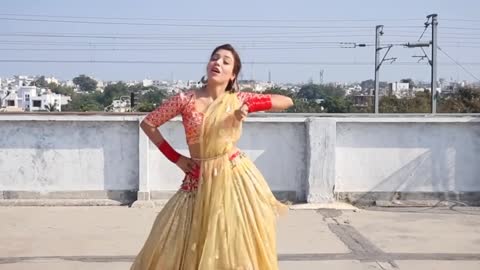 Buddhi nv matke // dance video//dance with alisha