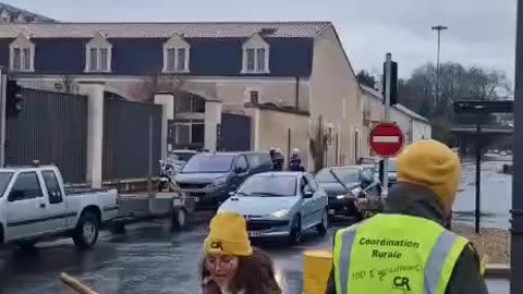 Francia | Manifestación ayer frente al juzgado de Poitiers