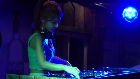 Feel the joy of live music ~TOP3
