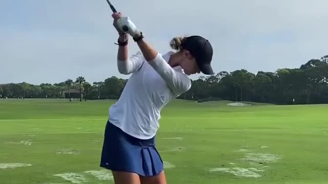 Got to see this Woman’s Swing - Want an easy swing - Check Description