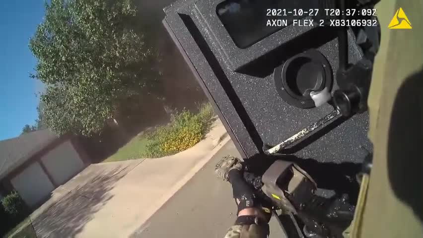 Austin SWAT Engage Armed Man During Code Enforcement Confrontation