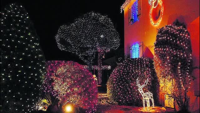 CHRISTMAS LIGHTING HOUSES CONTEST