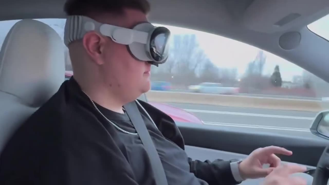 I haven’t seen this Black Mirror episode 😳