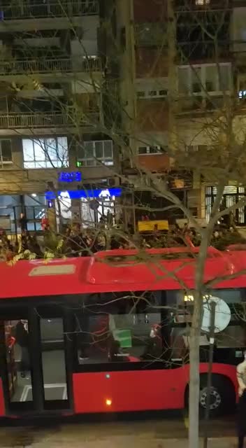 La ultraizquierda y separatismo atacan con piedras Andalucía tras la "victoria" de VOX en las urnas