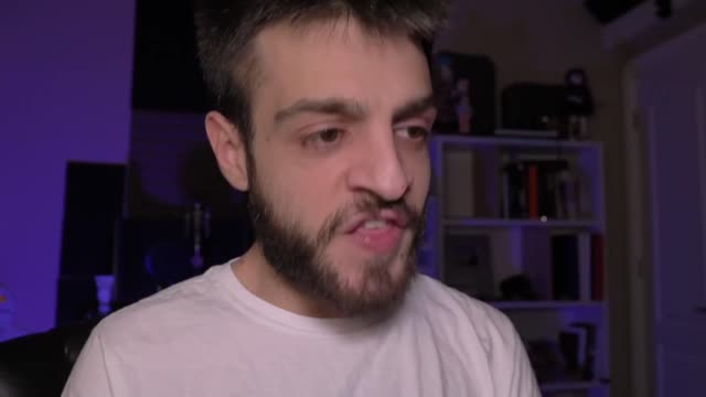 I Explored The Internet Strangest Websites DOCUMENTARIO gente che non sa nulla di nulla che poi mi viene a rompere pure le palle è il massimo eh...poi finisco male e si lamentano pure