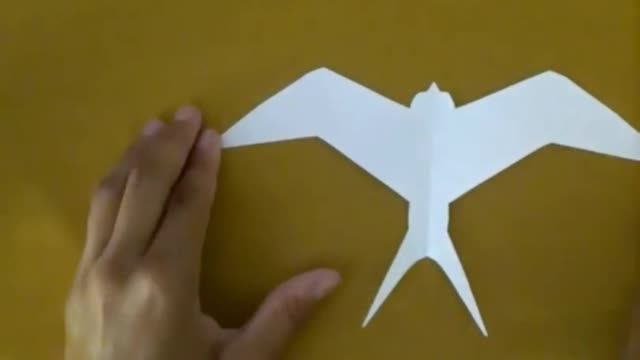 How to cut out a swallow without drawing.