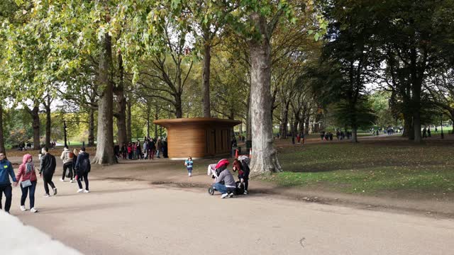 London park video