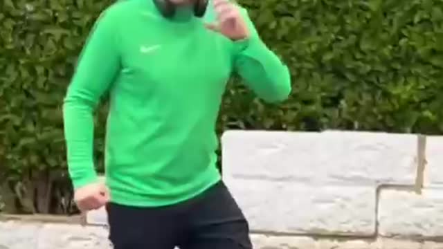 The show must go on!😂