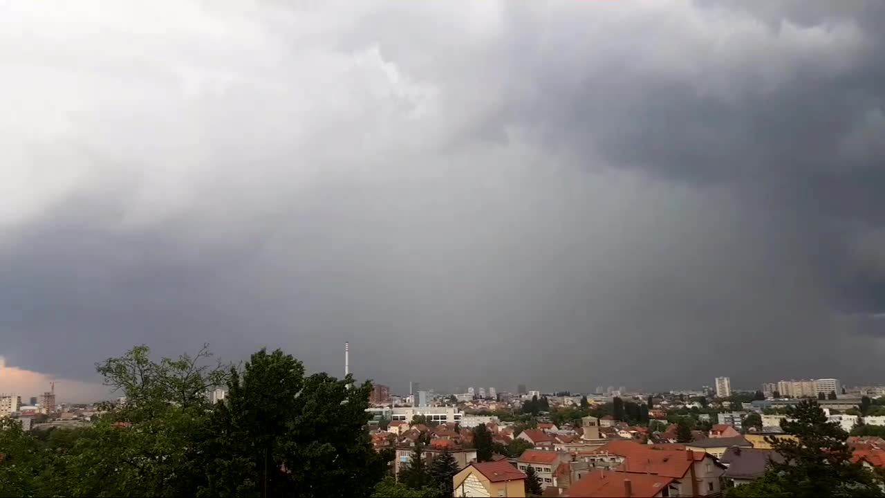 Nebo nad zagrebačkom Kustošijom