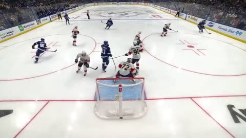 NHL - TAMPA TAKES THE LEAD! ⚡⚡ StanleyCup Two quick TBLightning strikes and it's 2-1. 🇺🇸