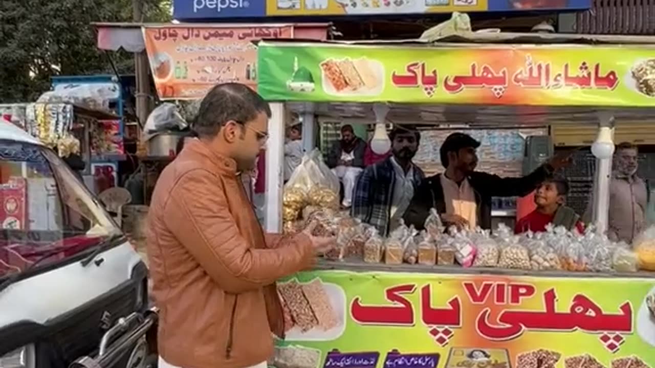 street in Pakistan ultimate full wach and a video