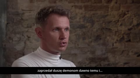 Władać ciemnym ludem utrzymywać zamordyzm i zniewolenie.