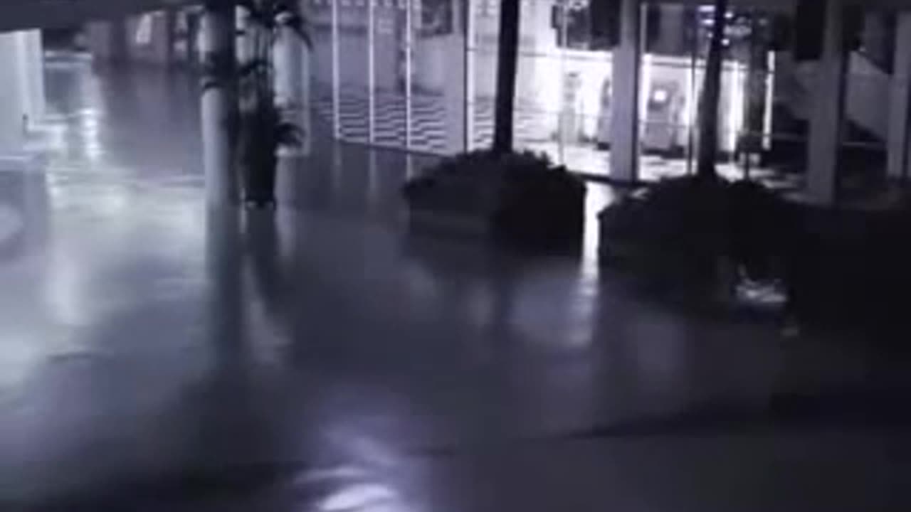 Real Angel Captured By Security Cameras At Shopping Mall!! 2014