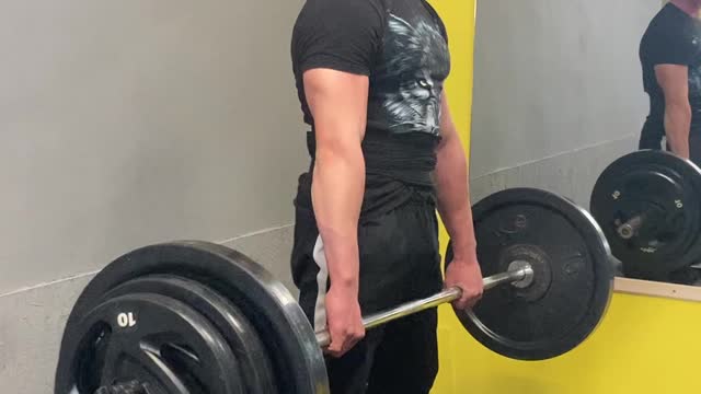 Deadlifting 100 kg at 13 years old