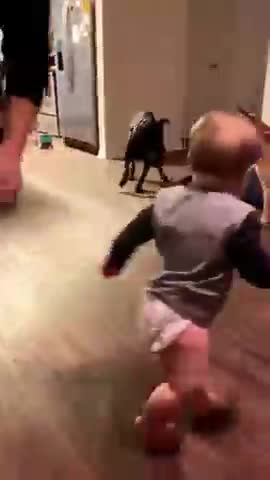 FUNNY DADDY AND BABY MOMENTS..TRY NOT TO LAUGH