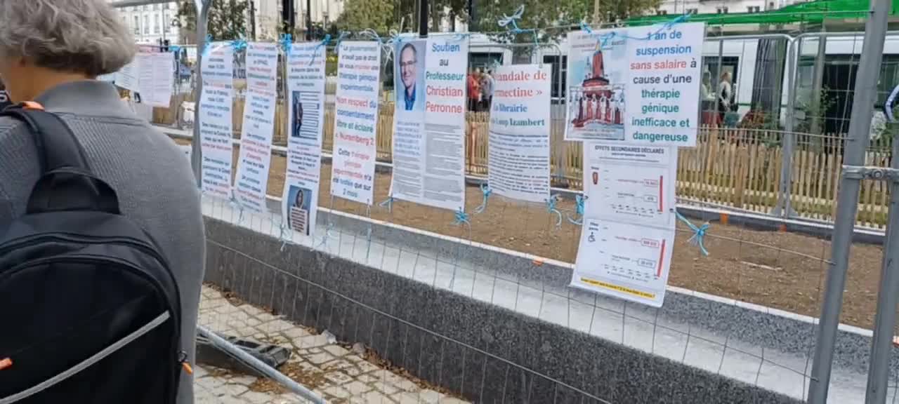 Les Masques BLancs Nantes Sitting Morts apres injection le 24 sept